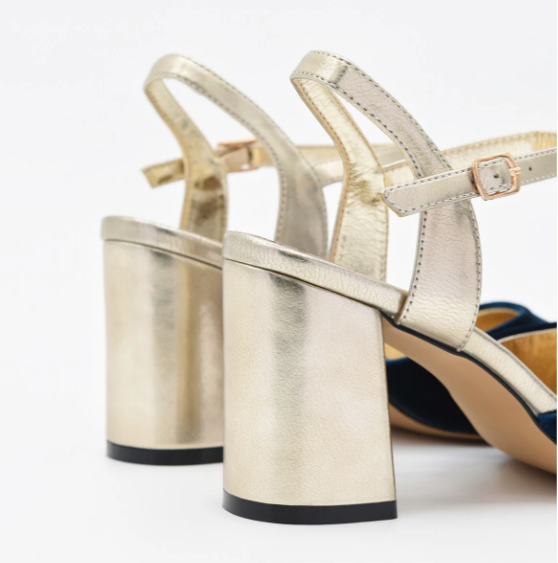 ZAPATO TERCIOPELO MARINO Y TACÓN DORADO